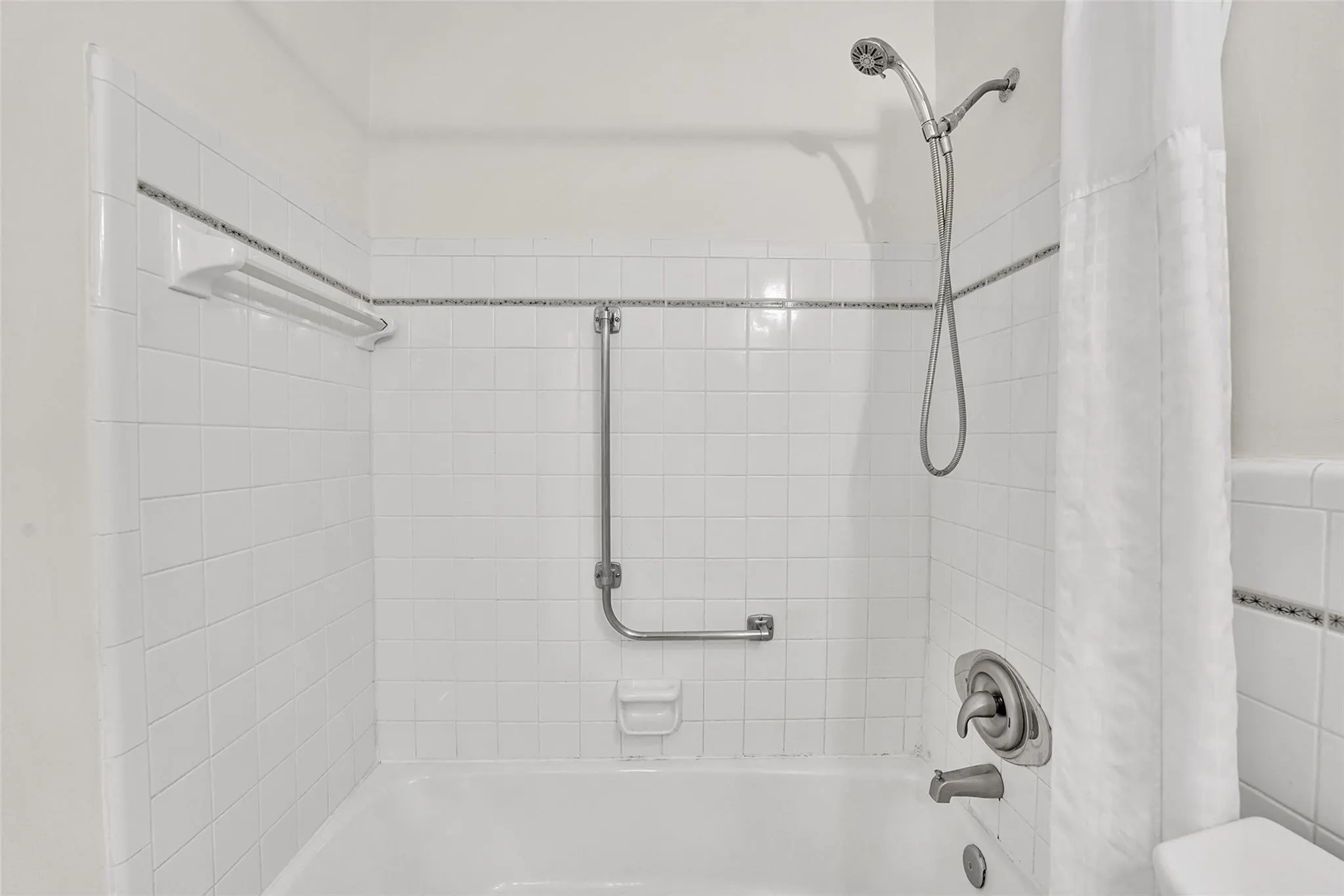 4820 NE 23rd Ave, #203