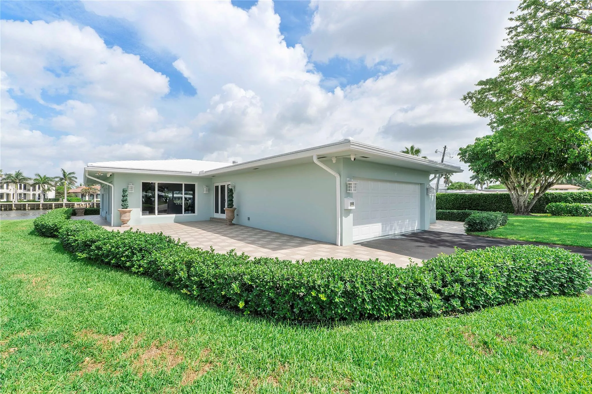 1431 S Ocean Blvd #17