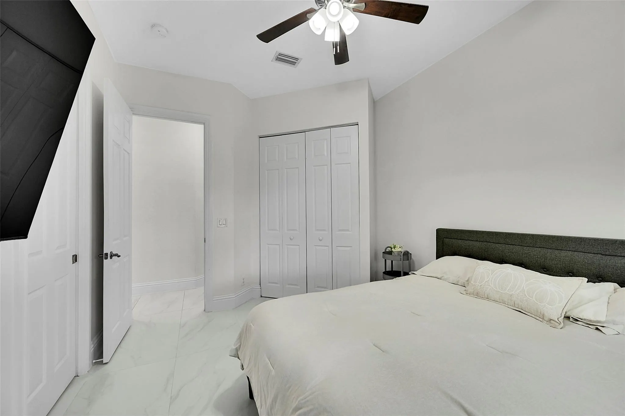 11163 NW 69th Pl