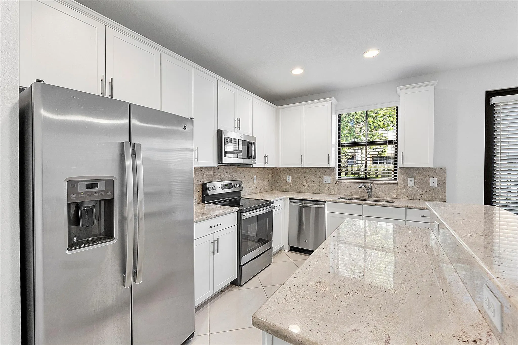 9572 Town Parc Circle North