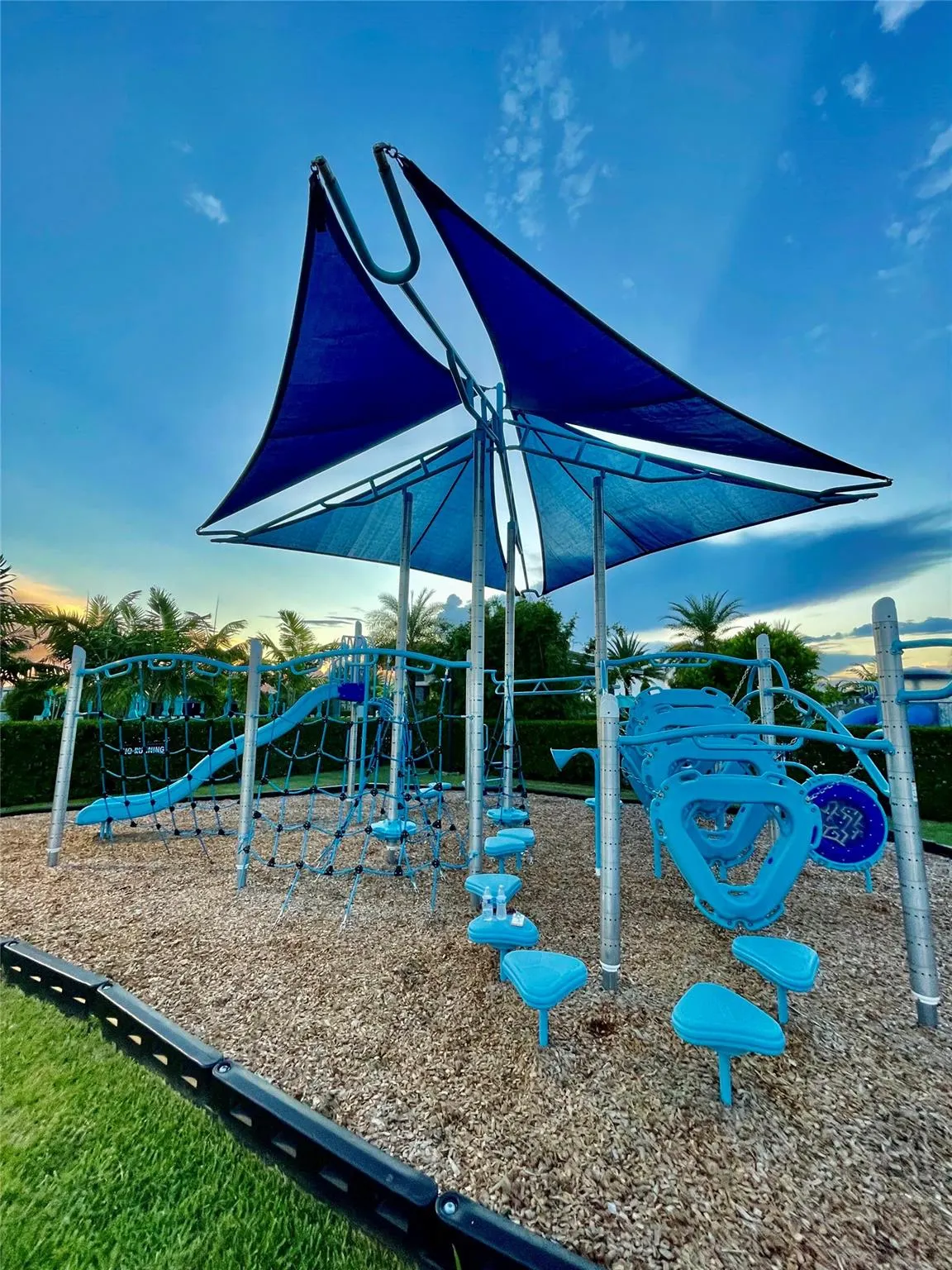 9572 Town Parc Circle North