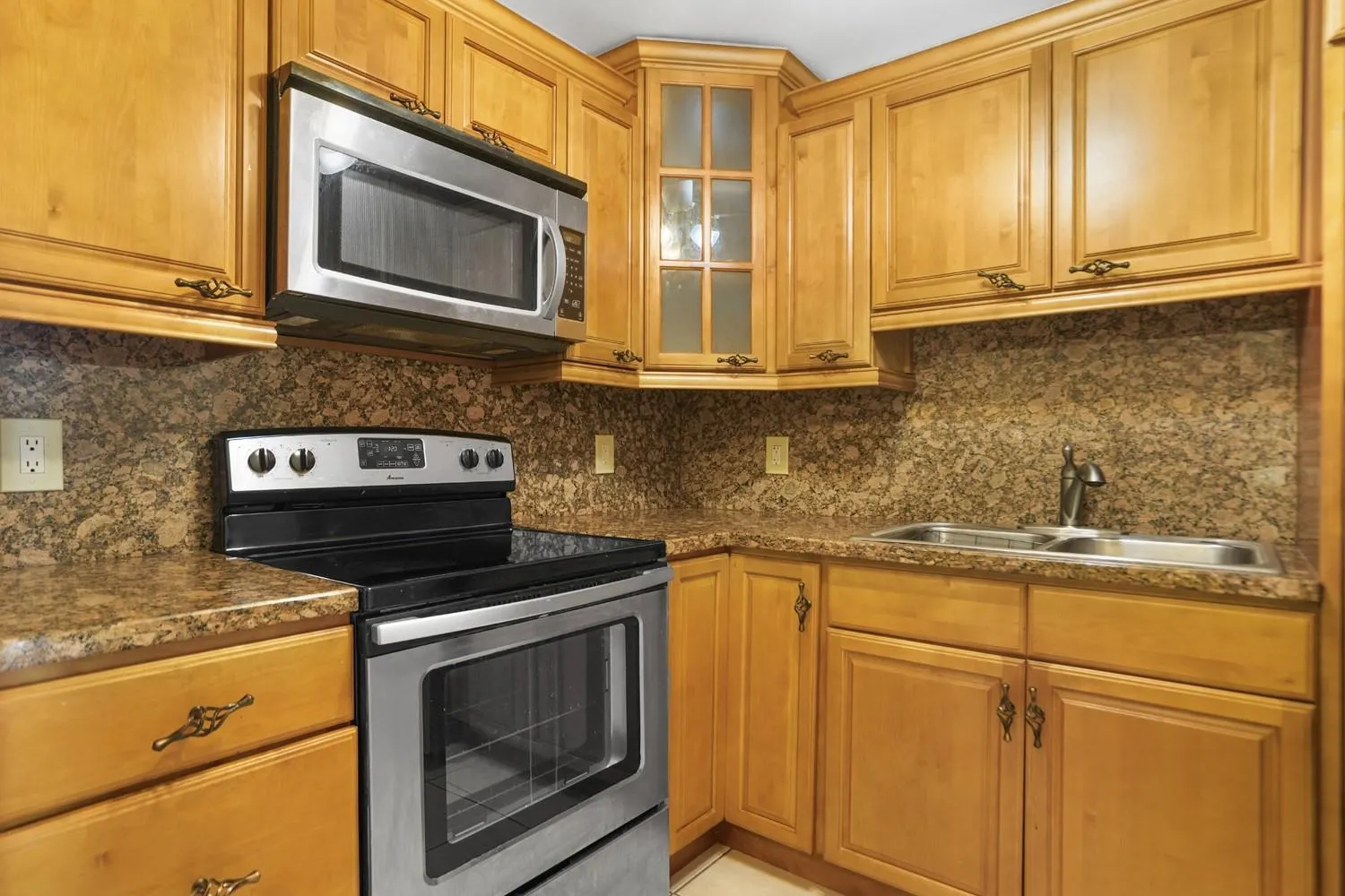9081 Sunrise Lakes Blvd, #214
