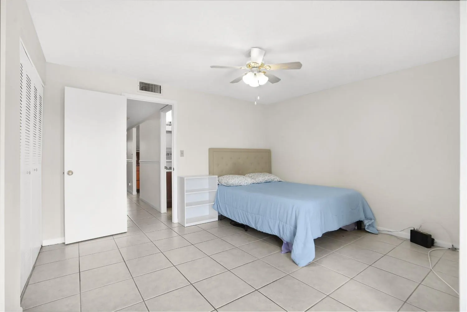 9081 Sunrise Lakes Blvd, #214