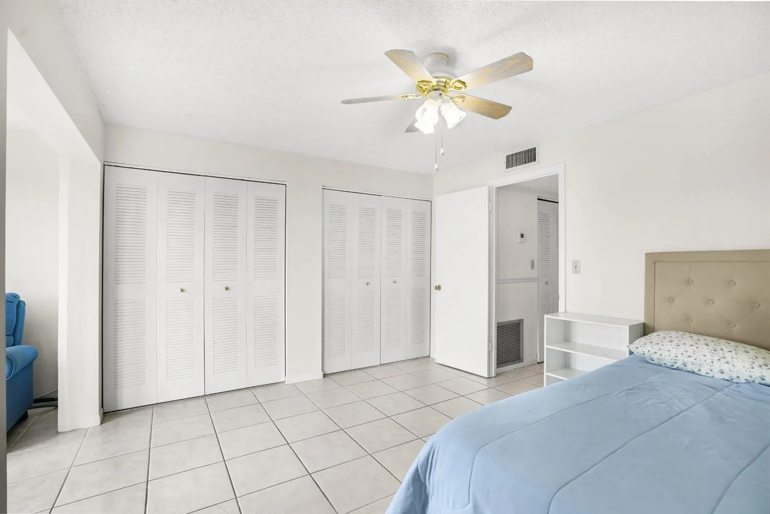 9081 Sunrise Lakes Blvd, #214