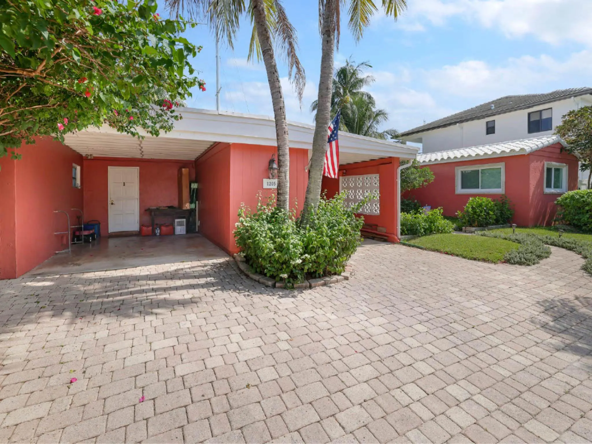 1205 Orange Isle