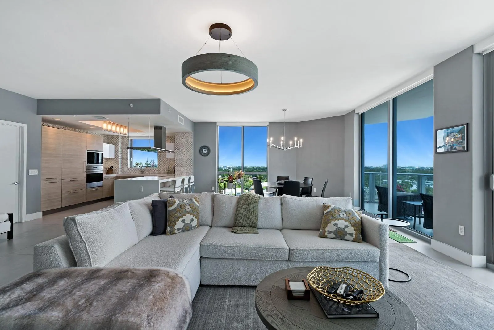 17111 Biscayne Blvd, #1101