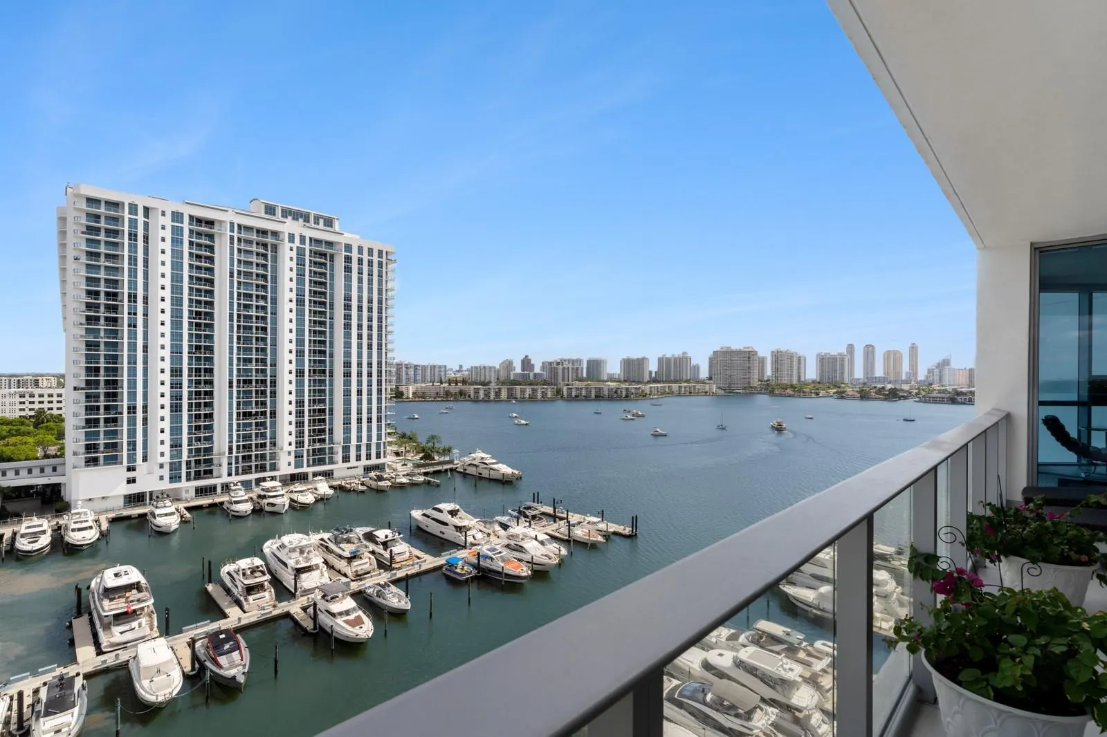 17111 Biscayne Blvd, #1101