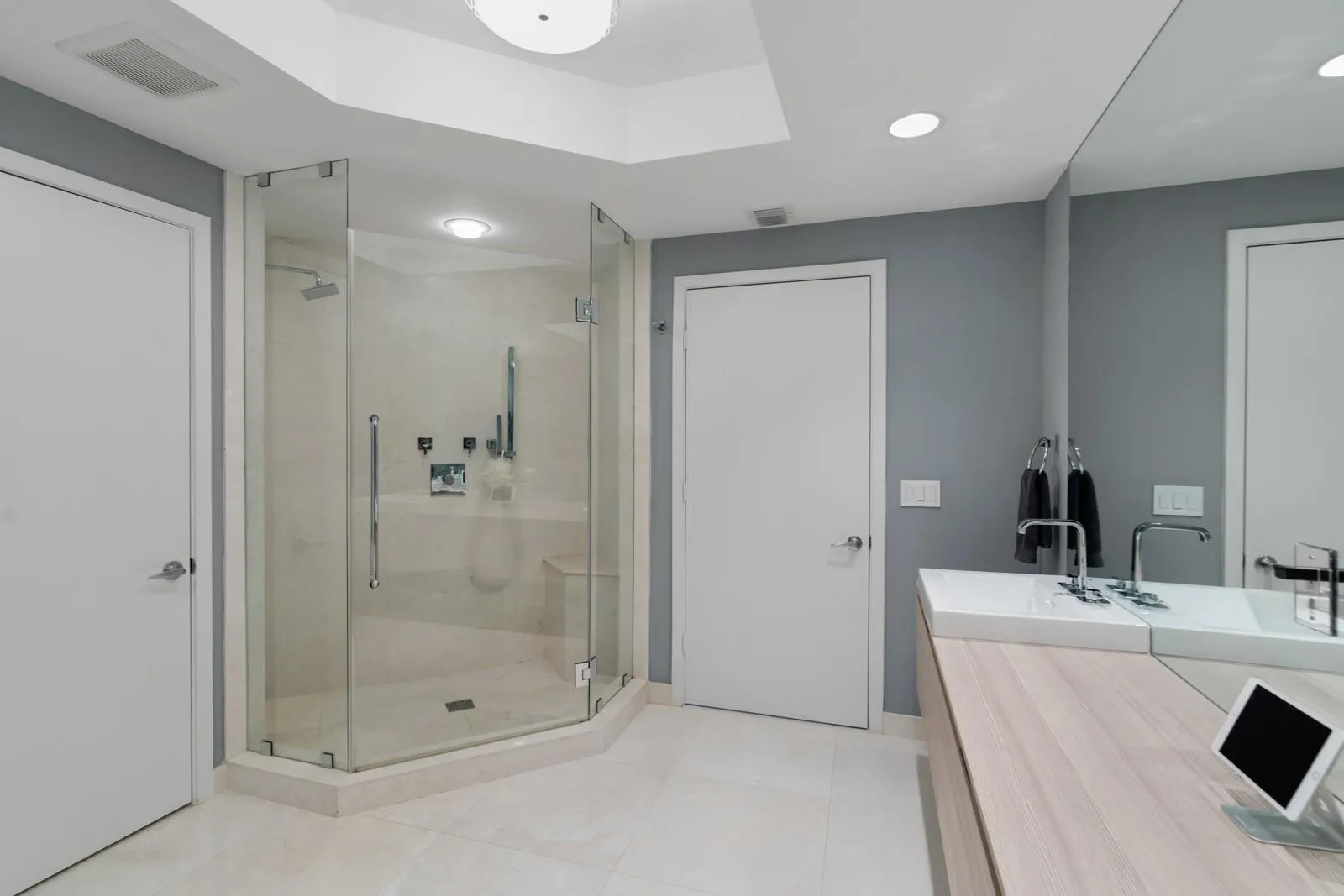 17111 Biscayne Blvd, #1101