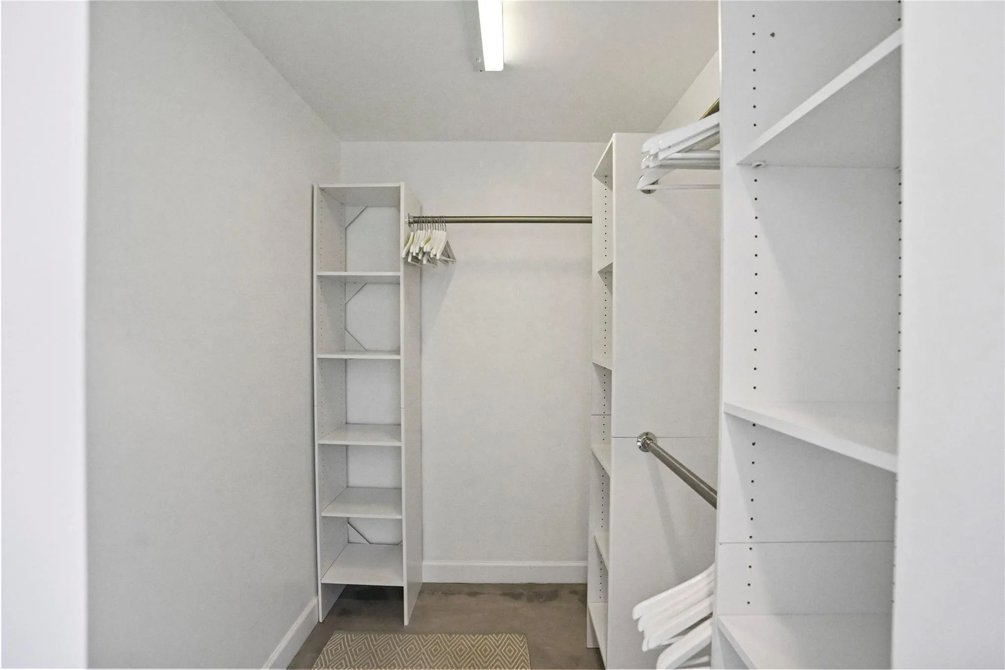 347 Oak St, #B1
