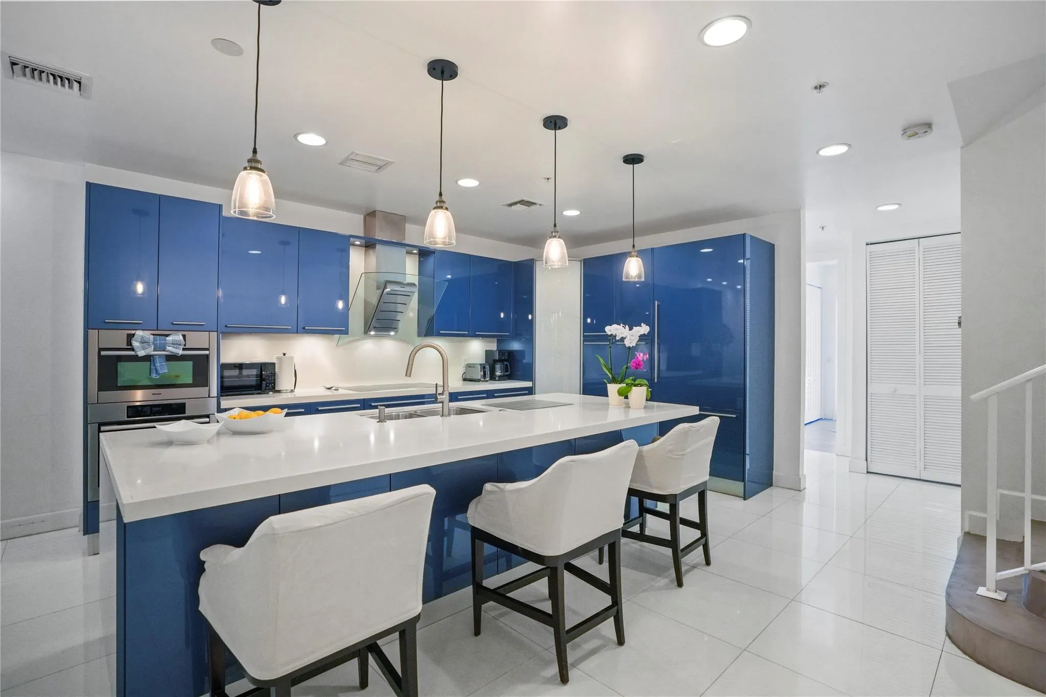 347 Oak St, #B1