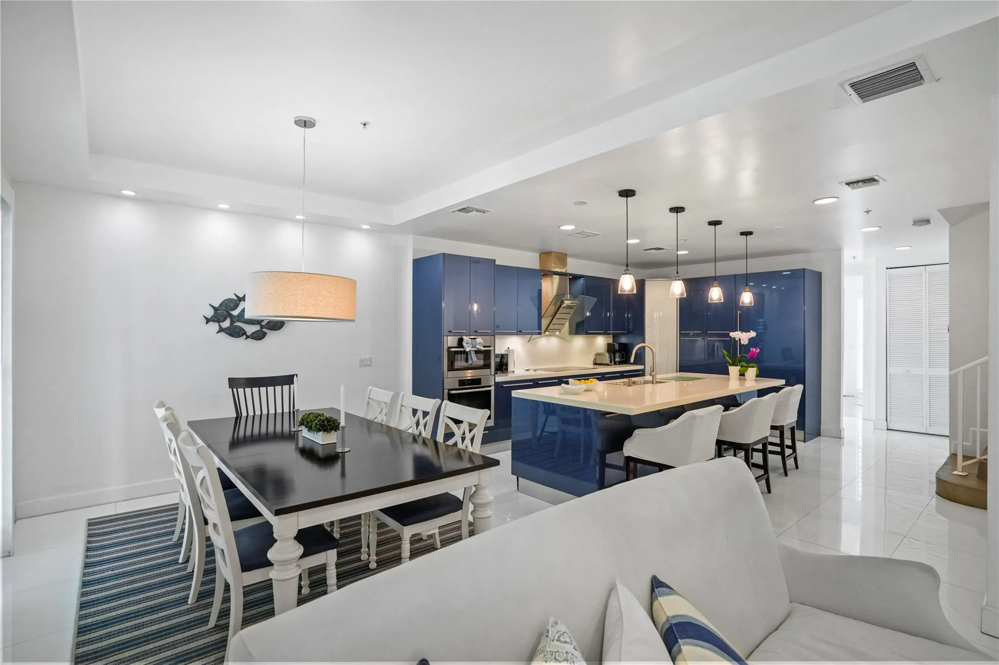 347 Oak St, #B1