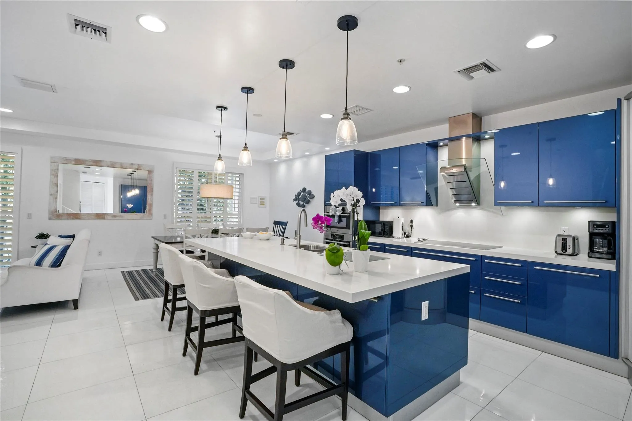 347 Oak St, #B1