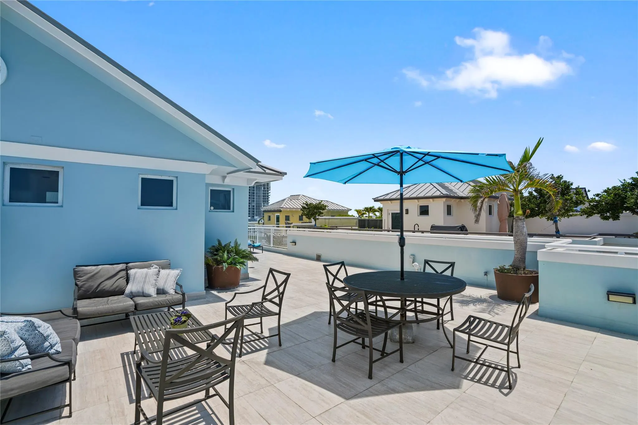 347 Oak St, #B1