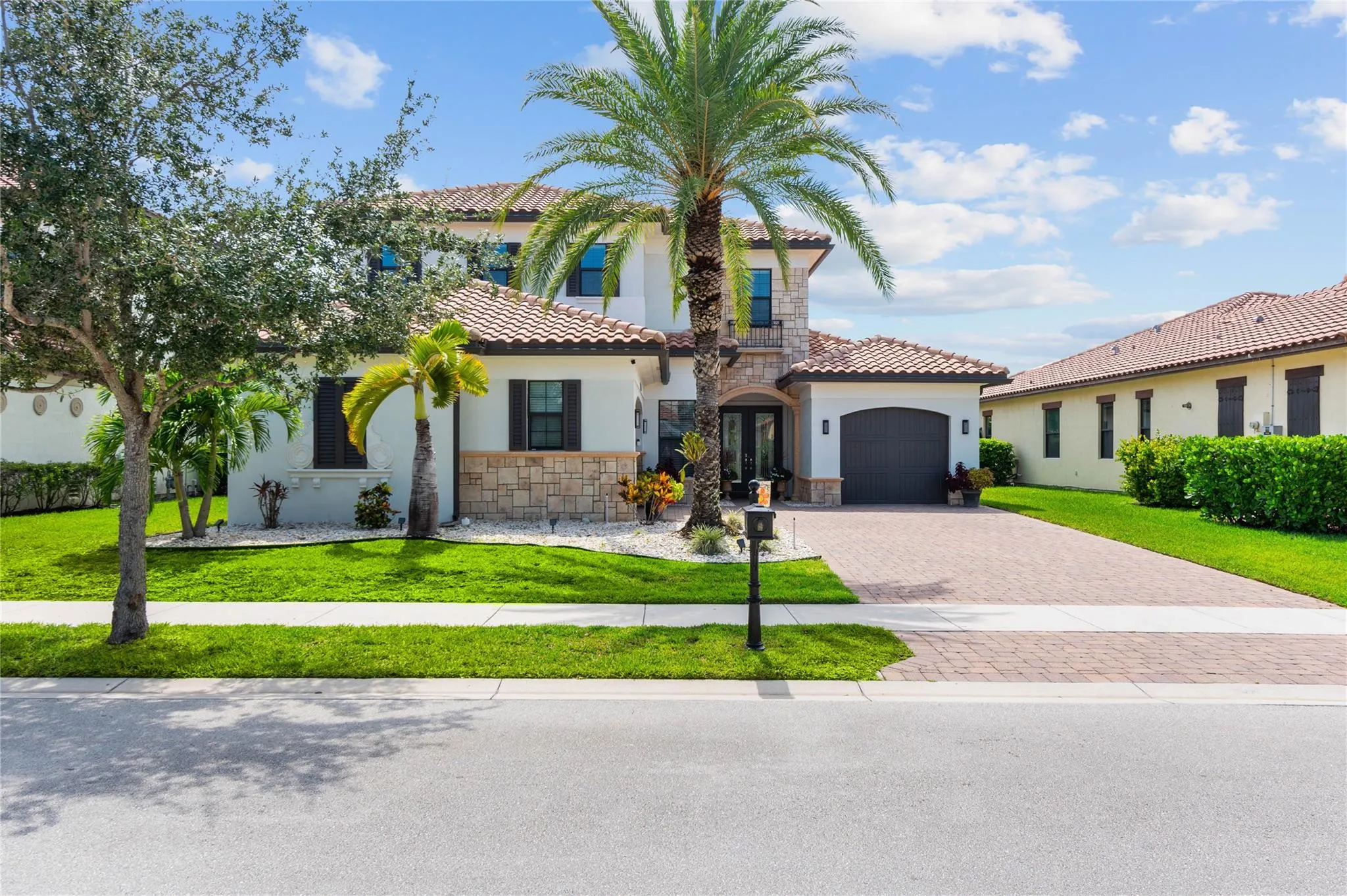 8099 NW 115th Way