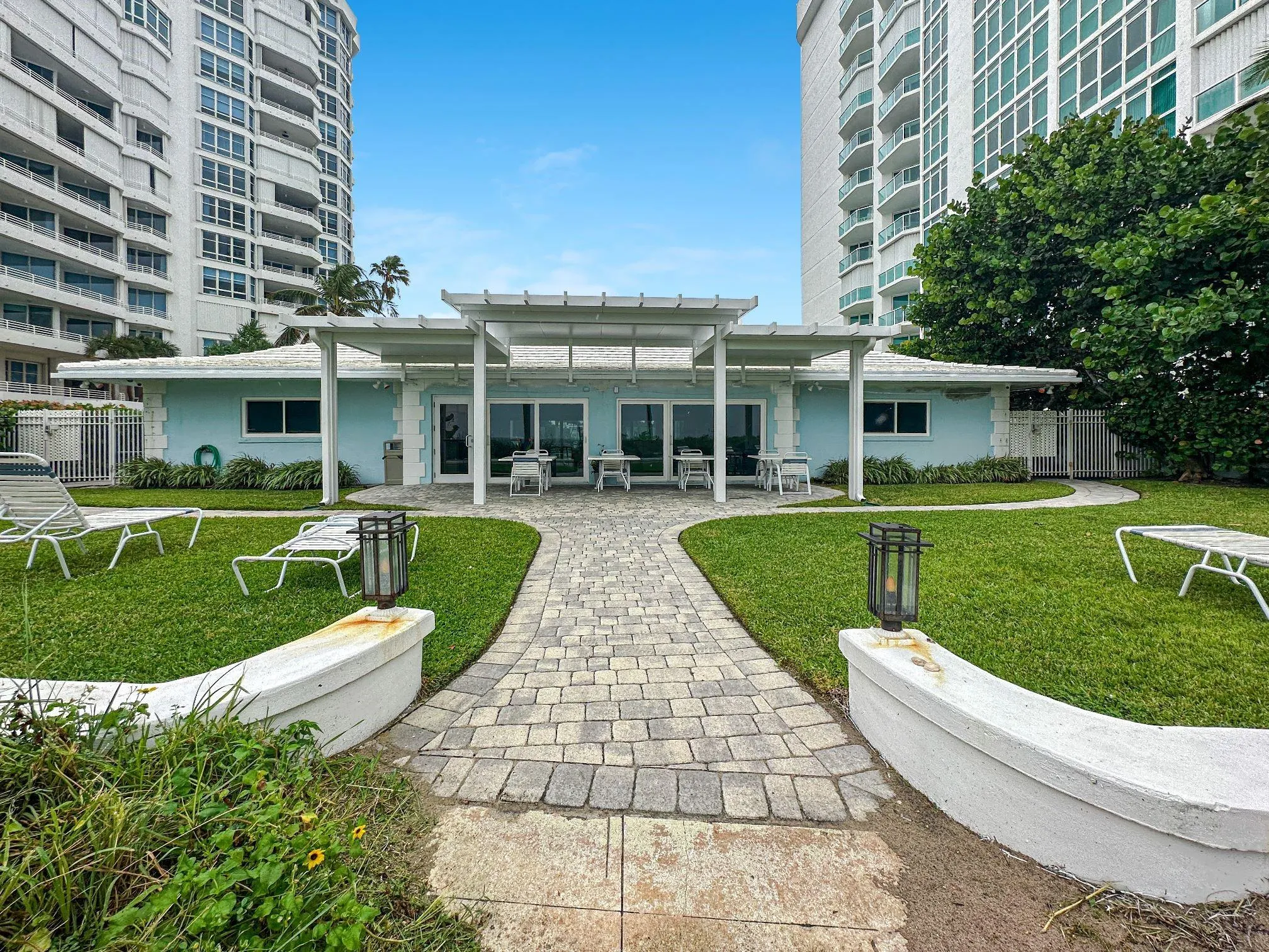 1431 S Ocean Blvd #28