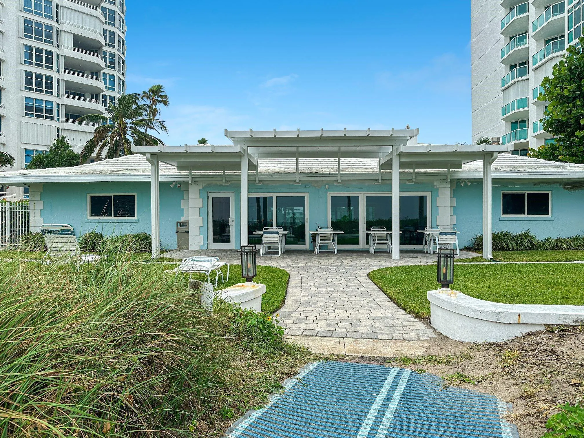 1431 S Ocean Blvd #28