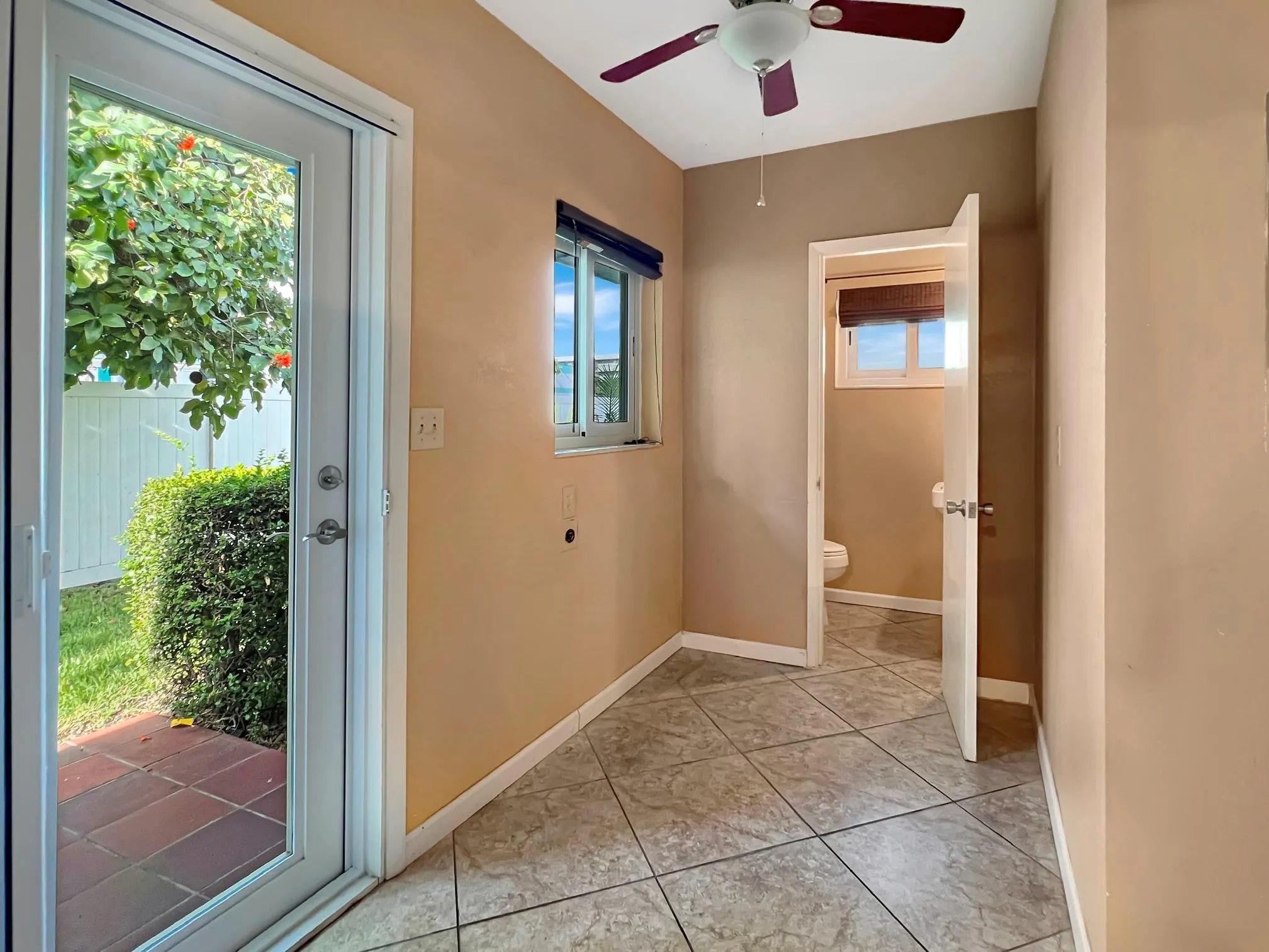 1431 S Ocean Blvd #28