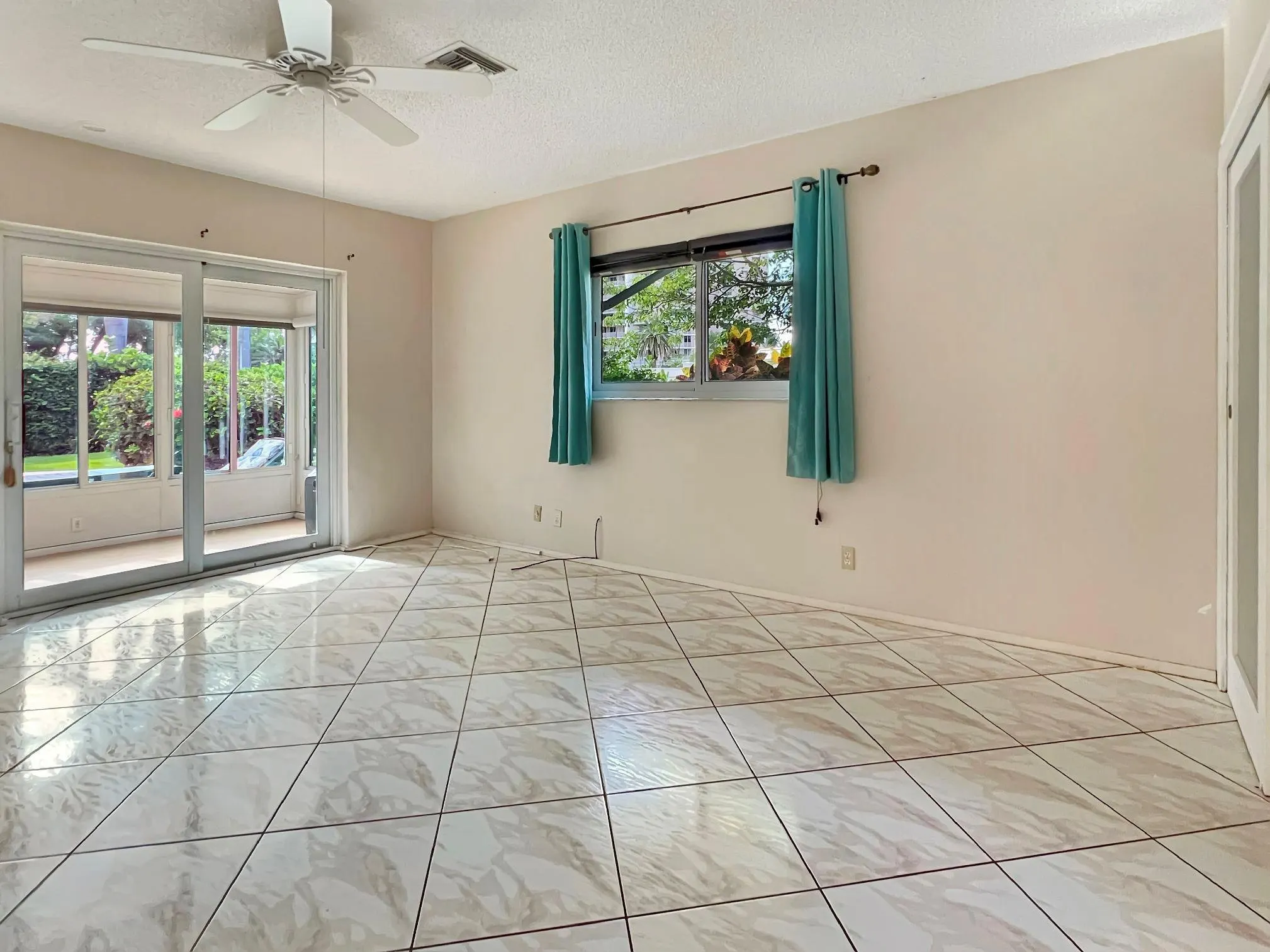 1431 S Ocean Blvd #28
