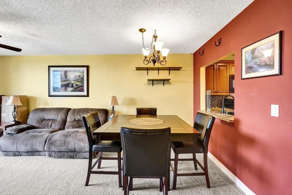 9230 Lagoon Pl, #406