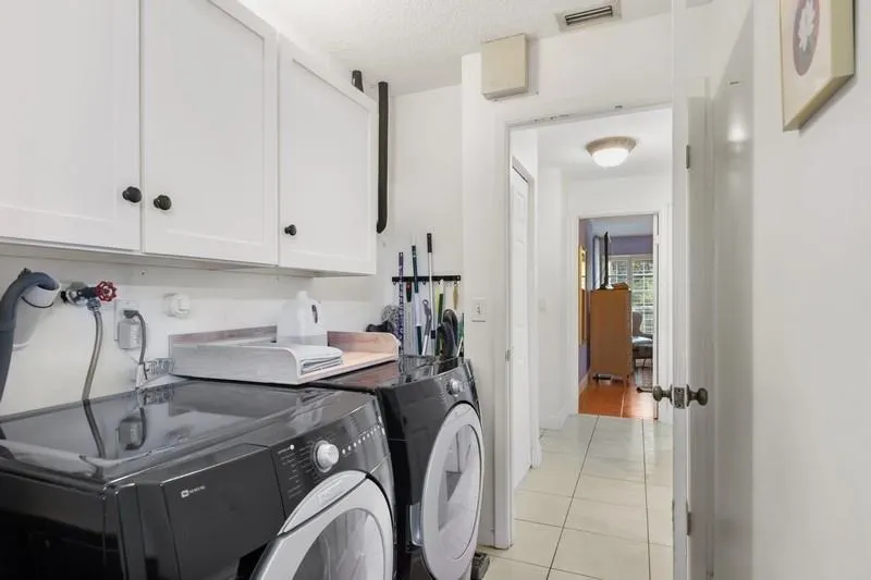 1301 SW 127th Ter