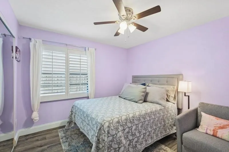 1301 SW 127th Ter