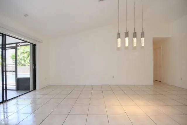 1301 SW 127th Ter