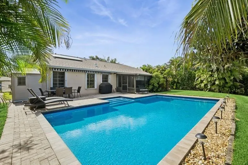 1301 SW 127th Ter