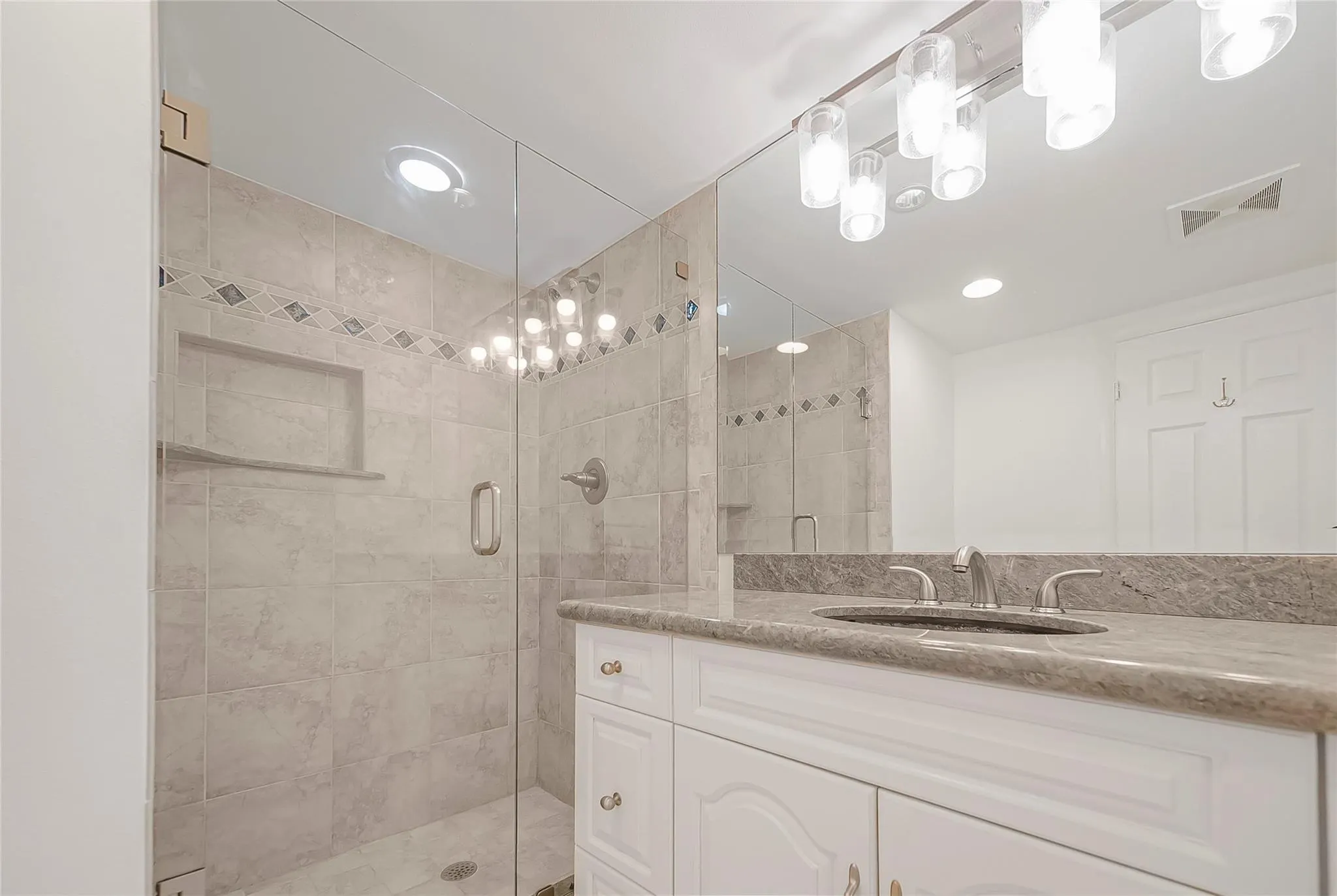 16300 Golf Club Rd, #114