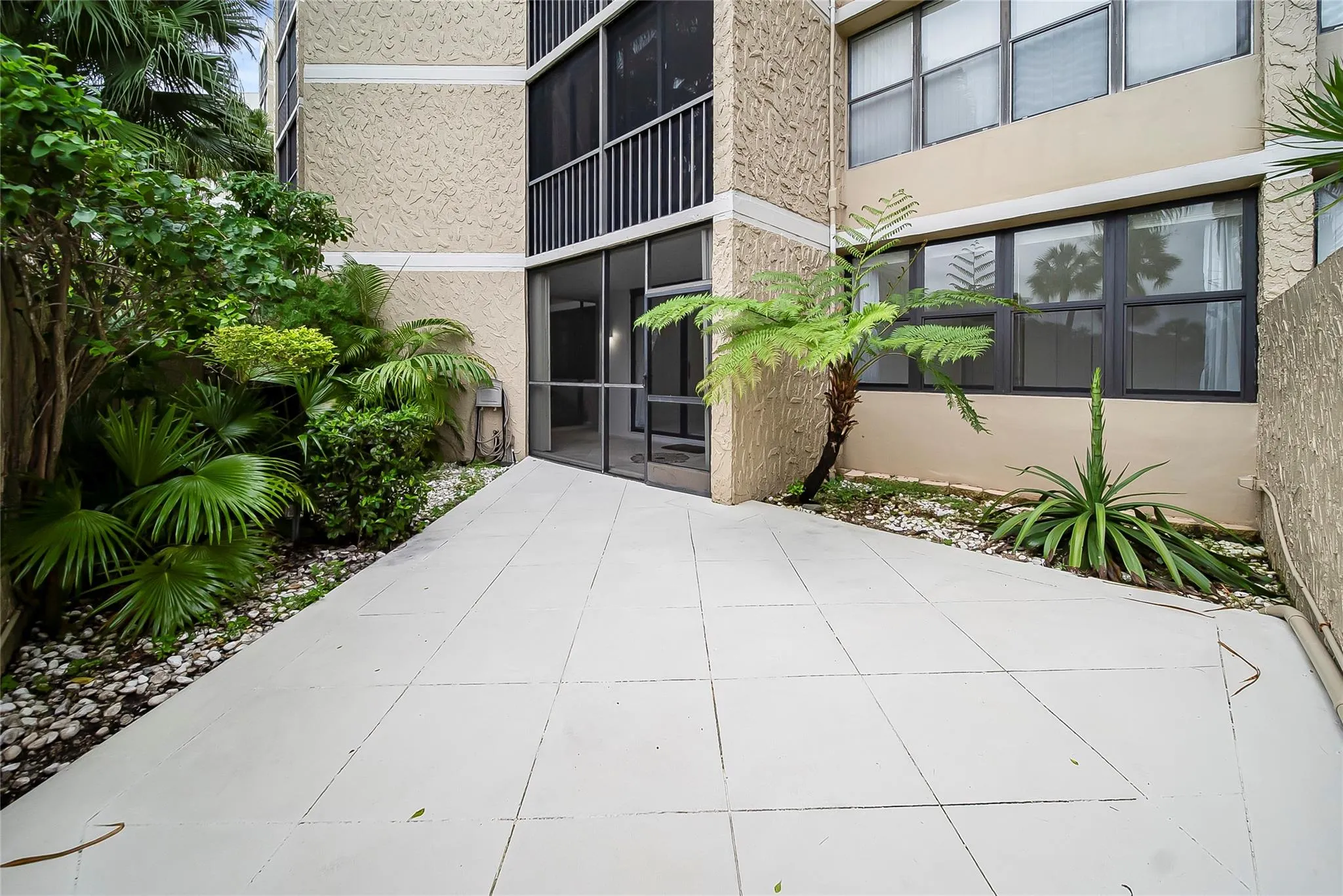 16300 Golf Club Rd, #114
