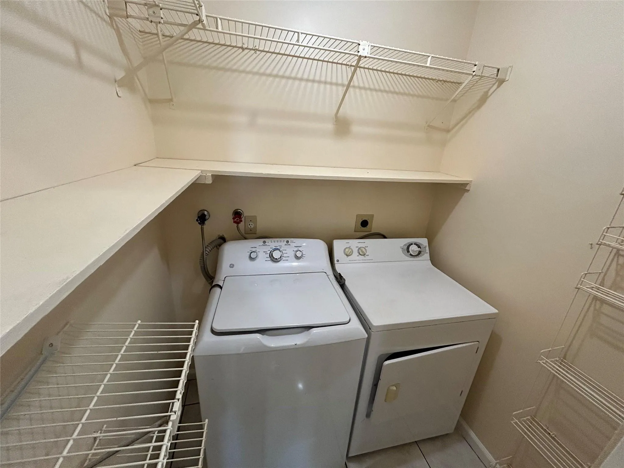 3571 NW 94th Ave, #6D