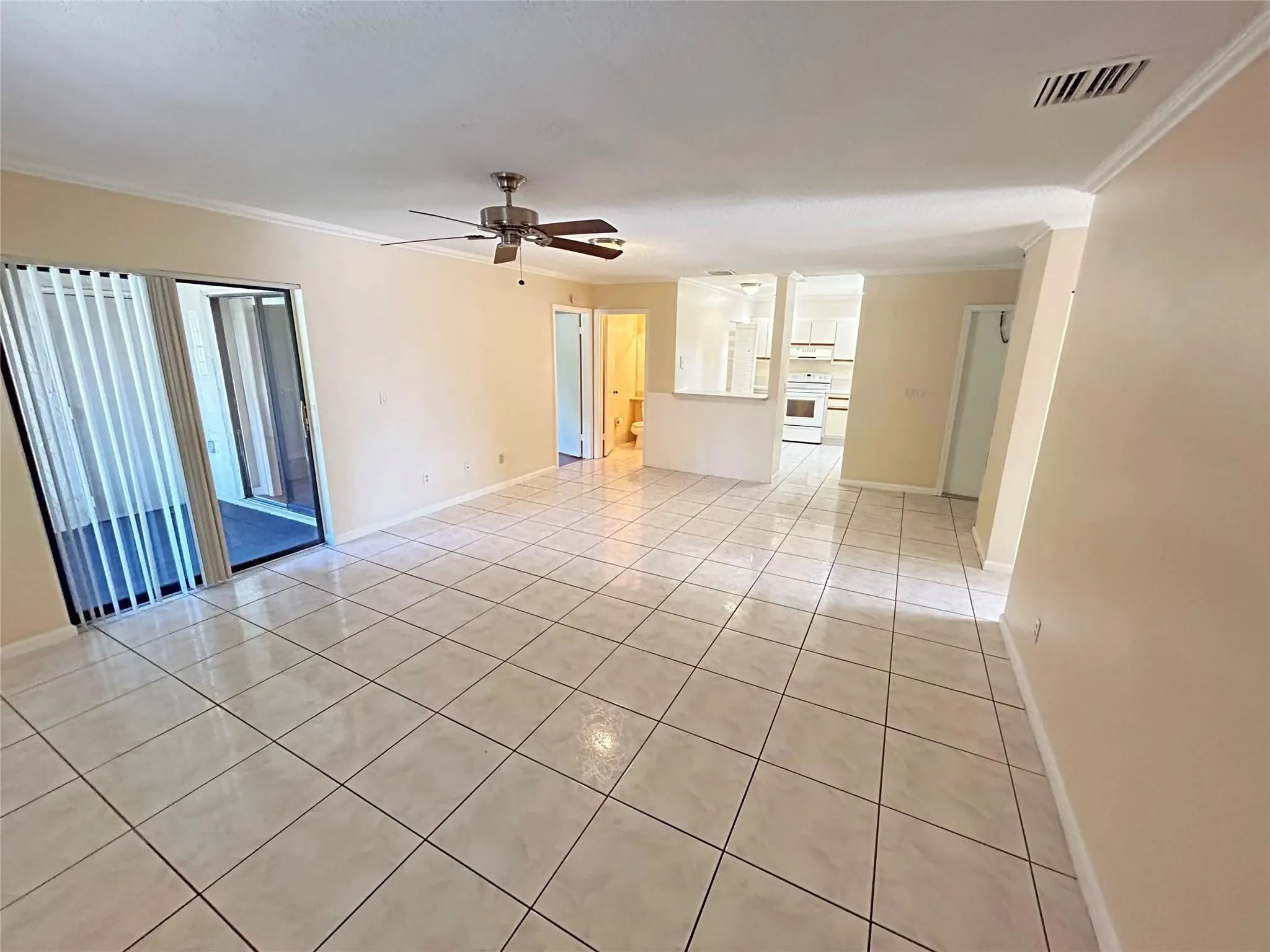 3571 NW 94th Ave, #6D