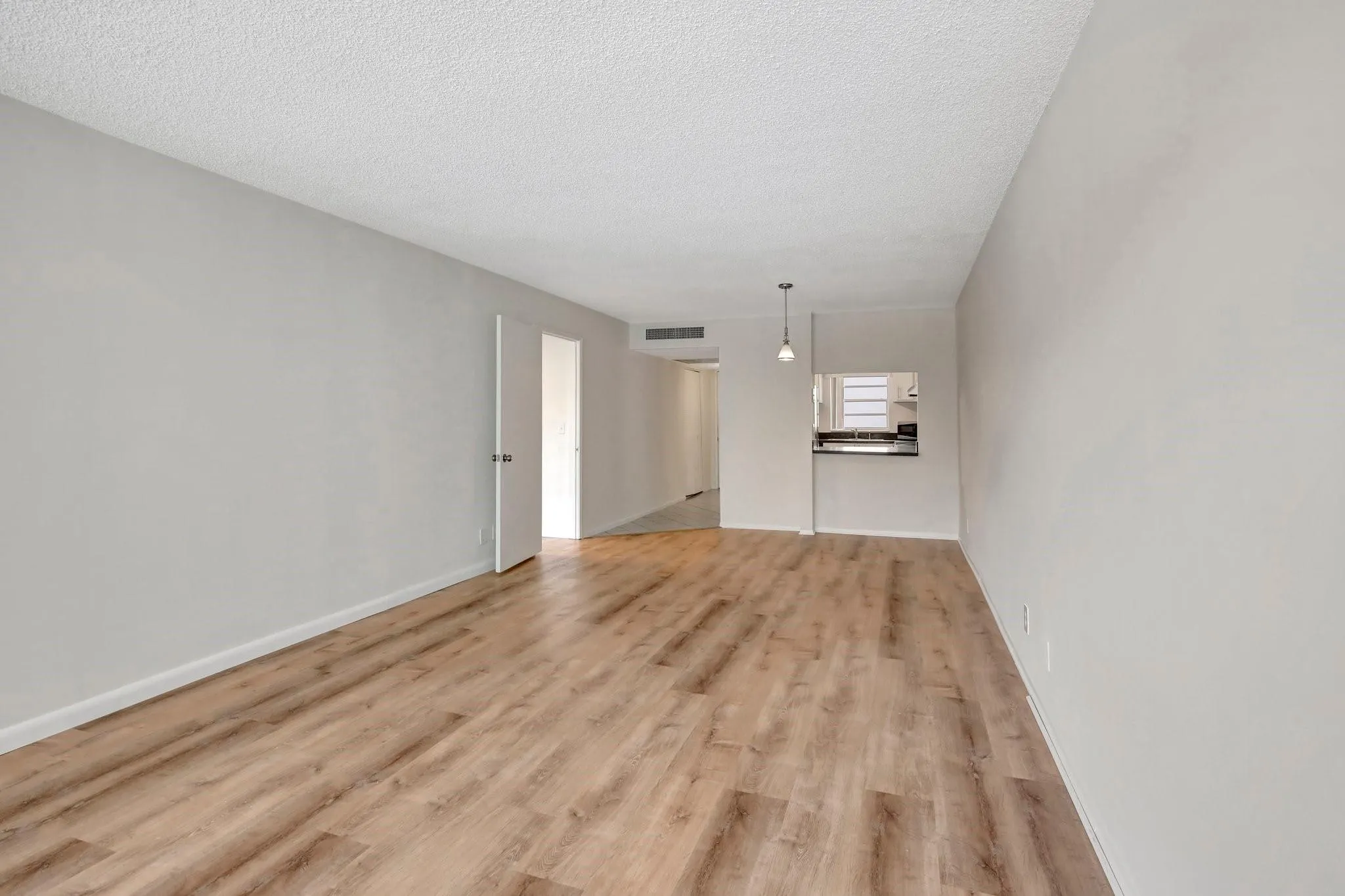 9450 Live Oak Pl, #303