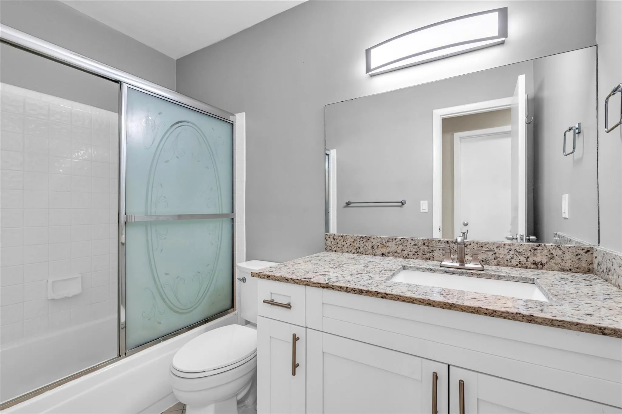 3966 Cocoplum Cir, #E