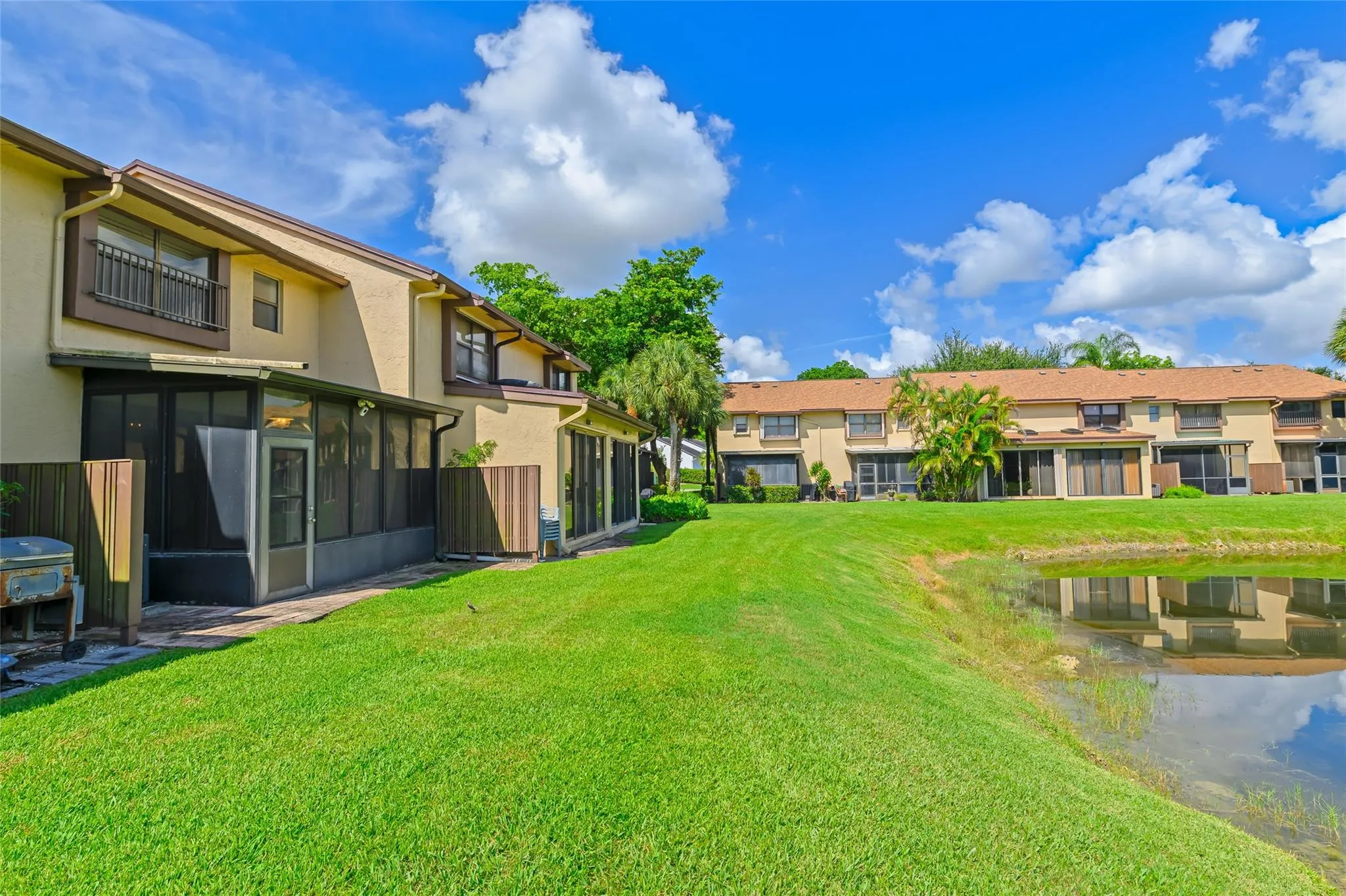 3966 Cocoplum Cir, #E