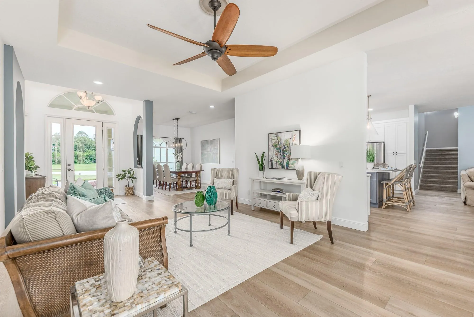2501 SW Buena Vista Dr