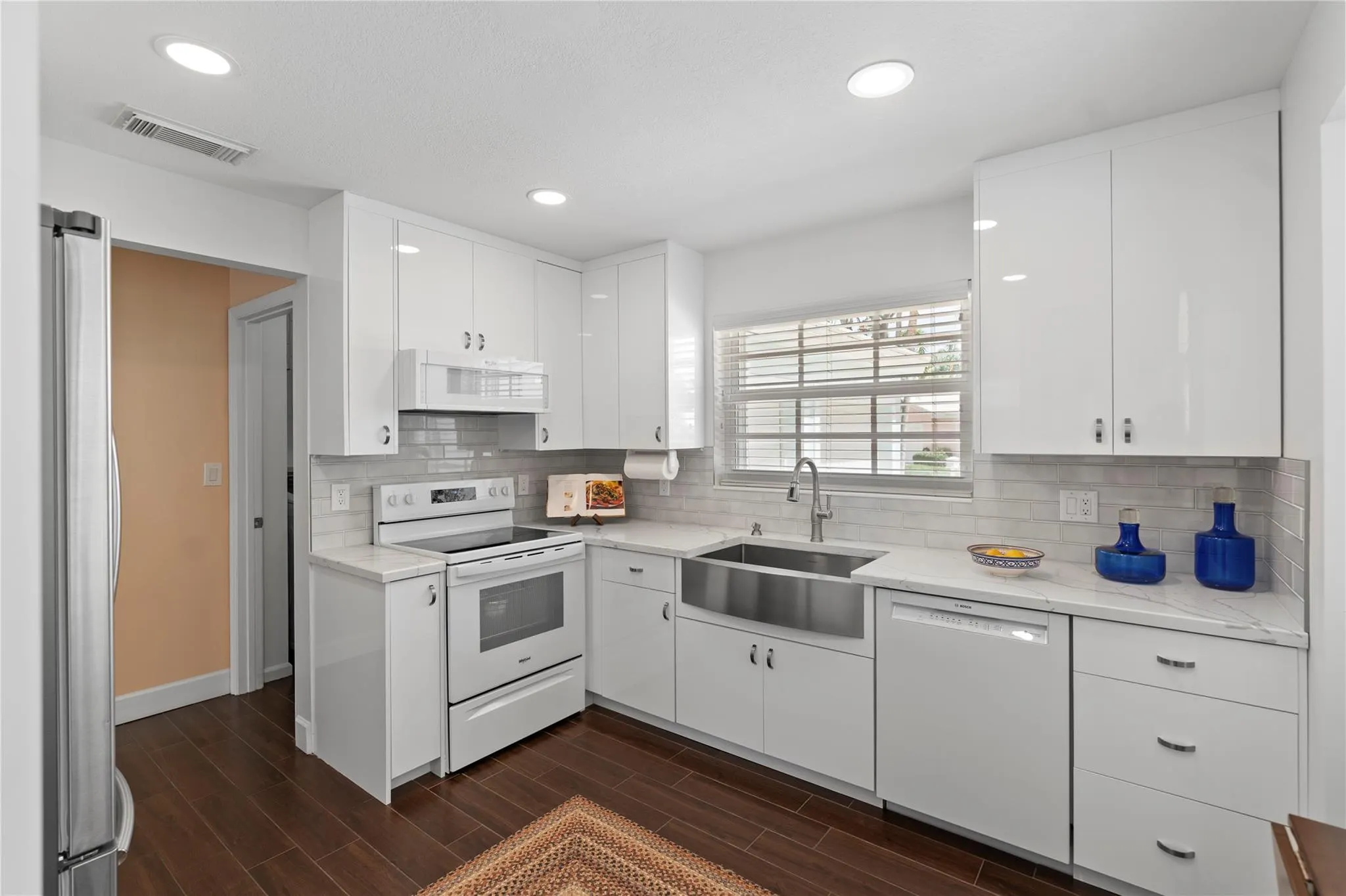 15218 Wilshire Cir S