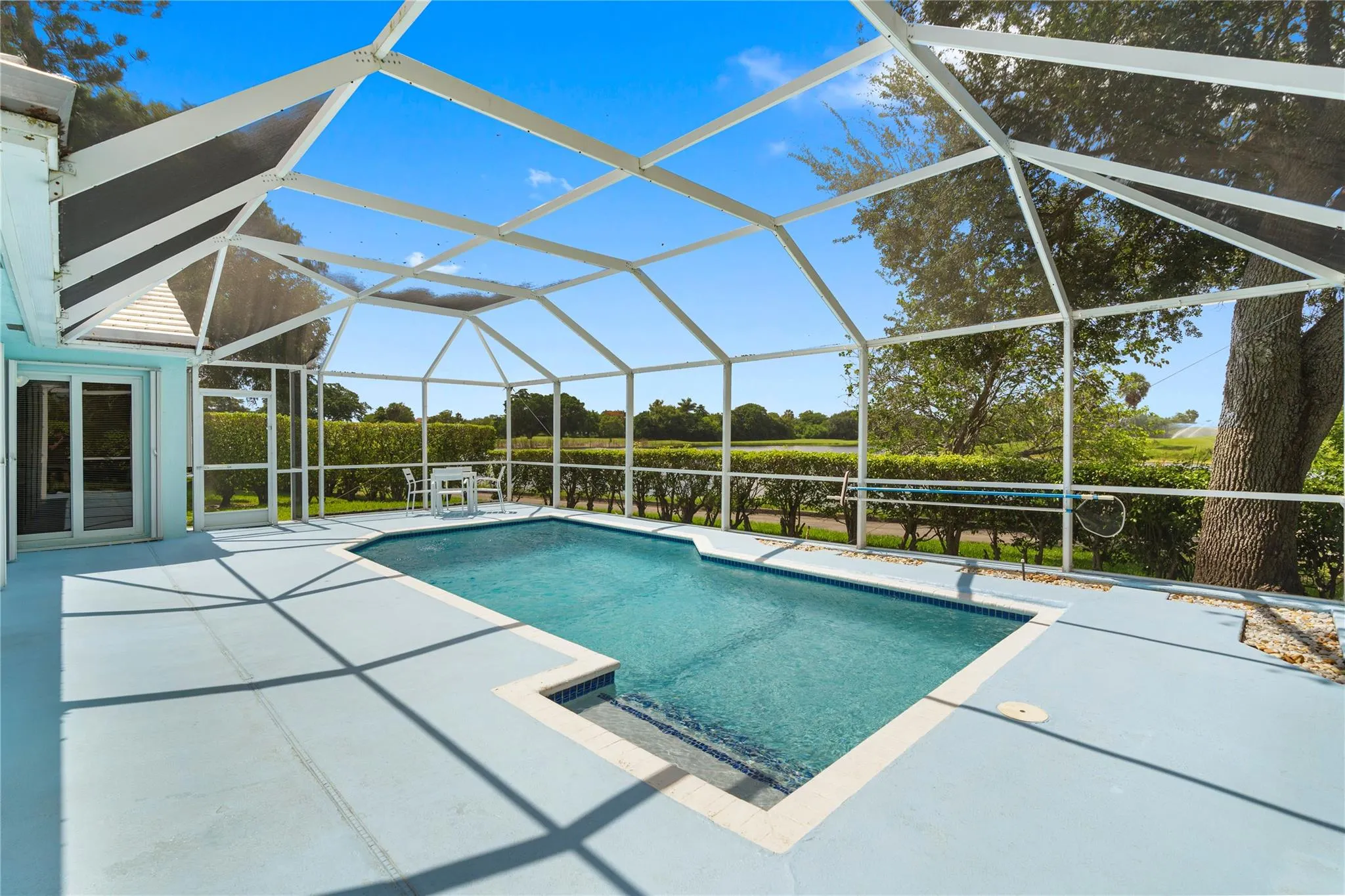 15218 Wilshire Cir S