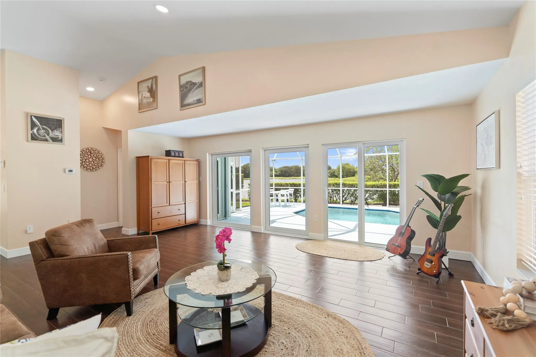 15218 Wilshire Cir S