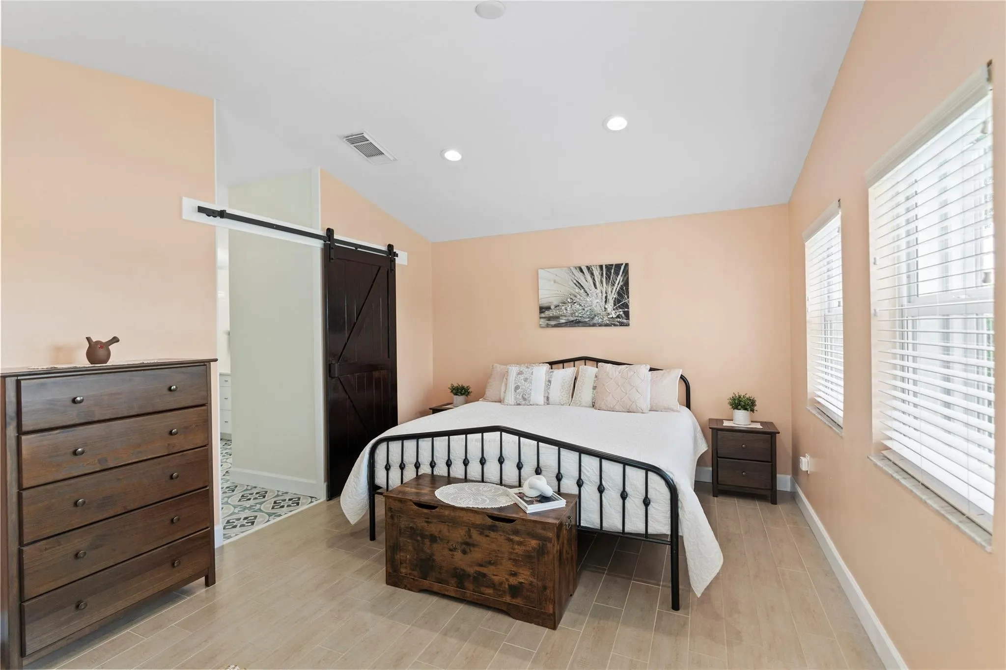 15218 Wilshire Cir S