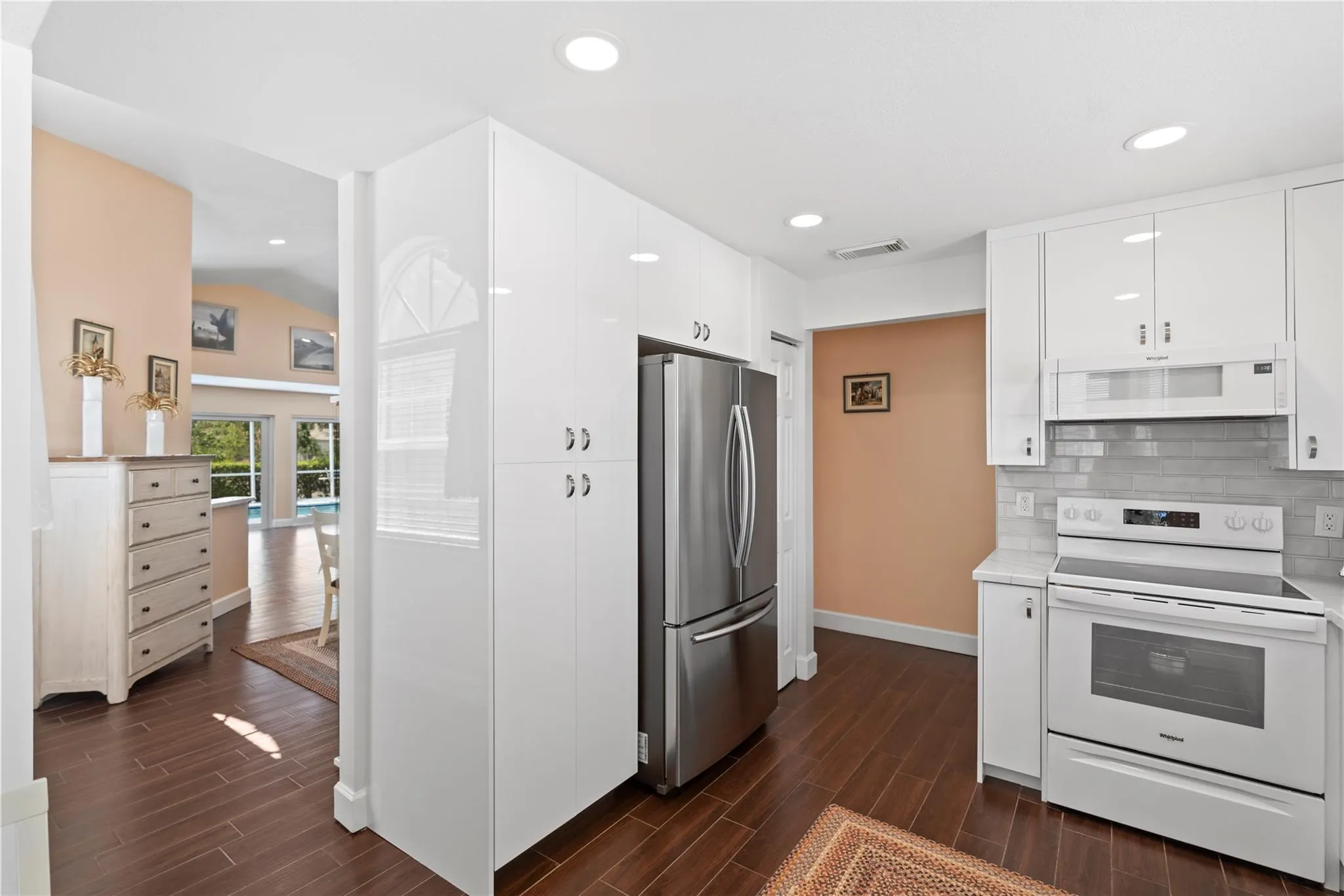 15218 Wilshire Cir S