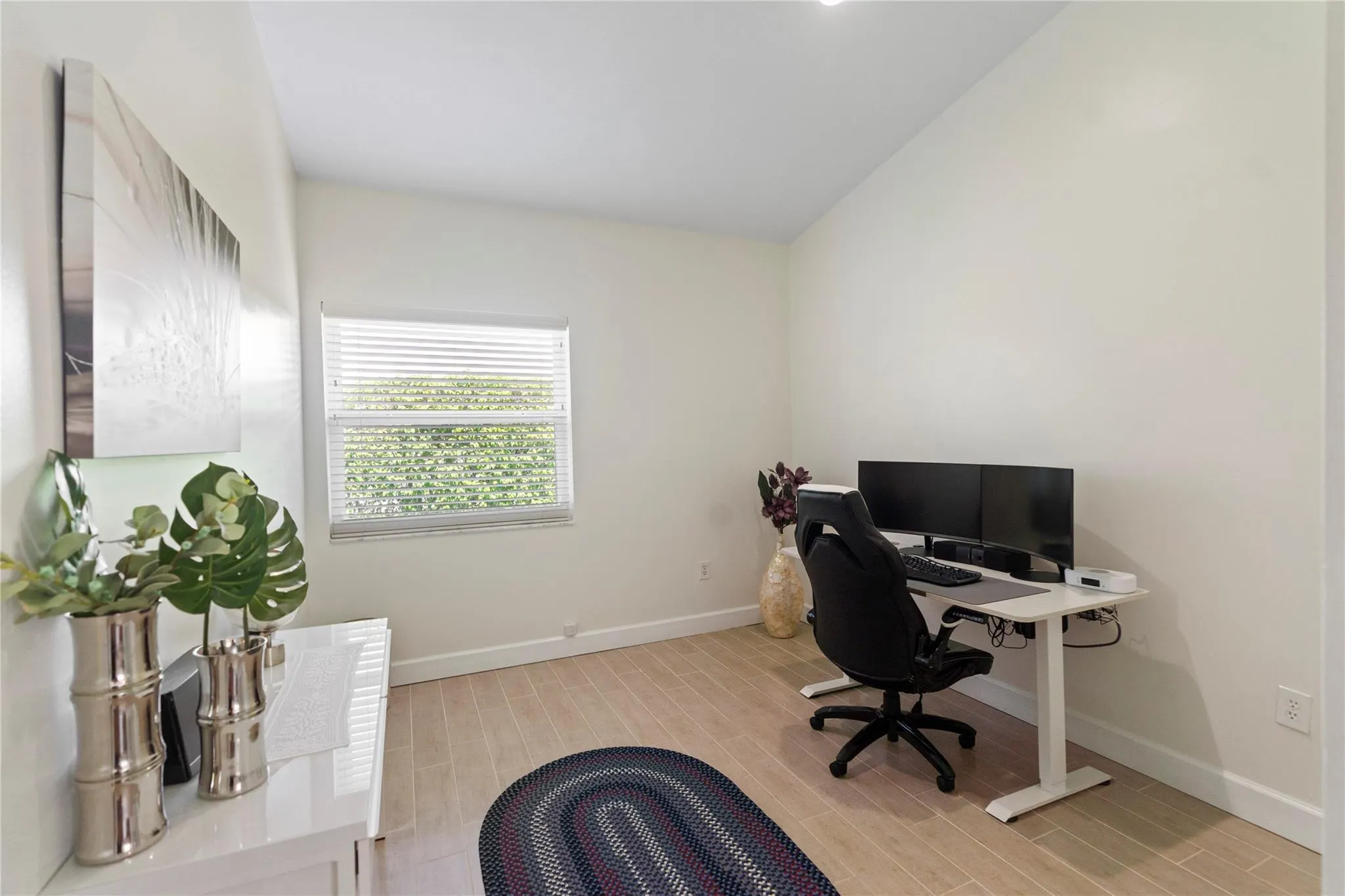 15218 Wilshire Cir S