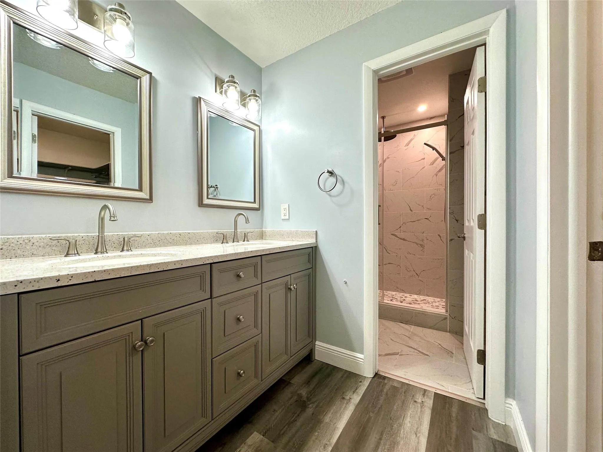 4221 NW 22nd St, #107K