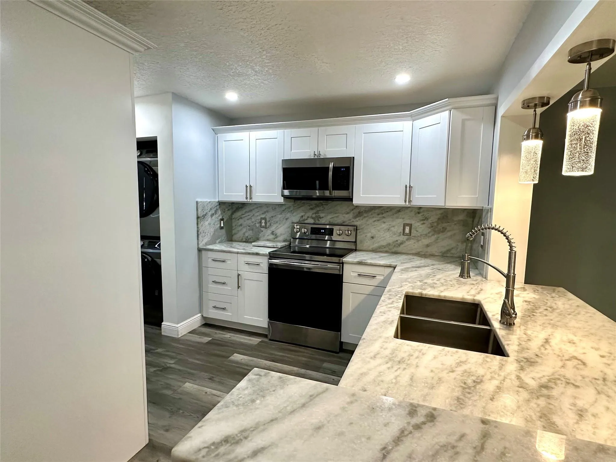 4221 NW 22nd St, #107K