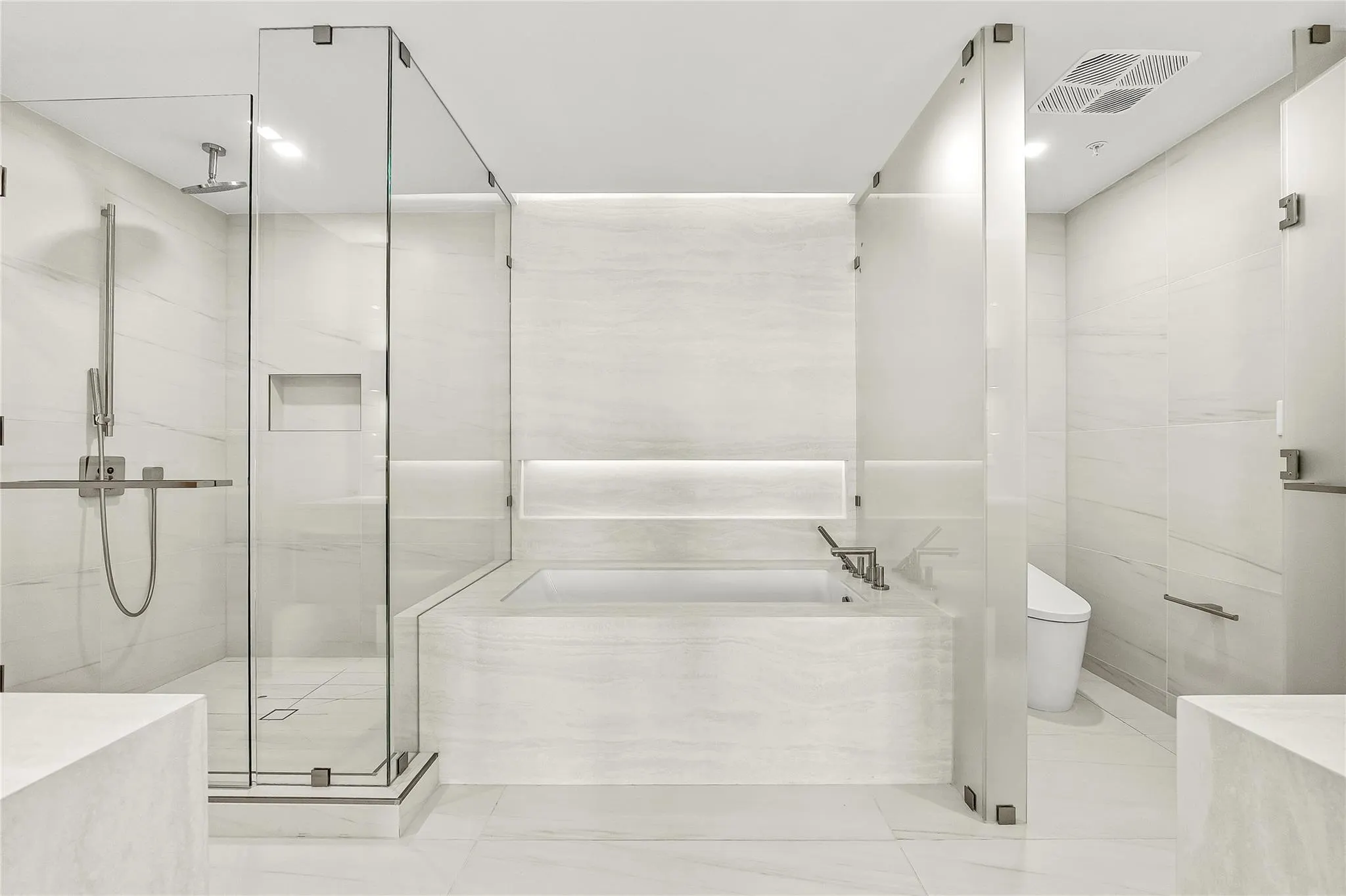 900 N Ocean Blvd., #905