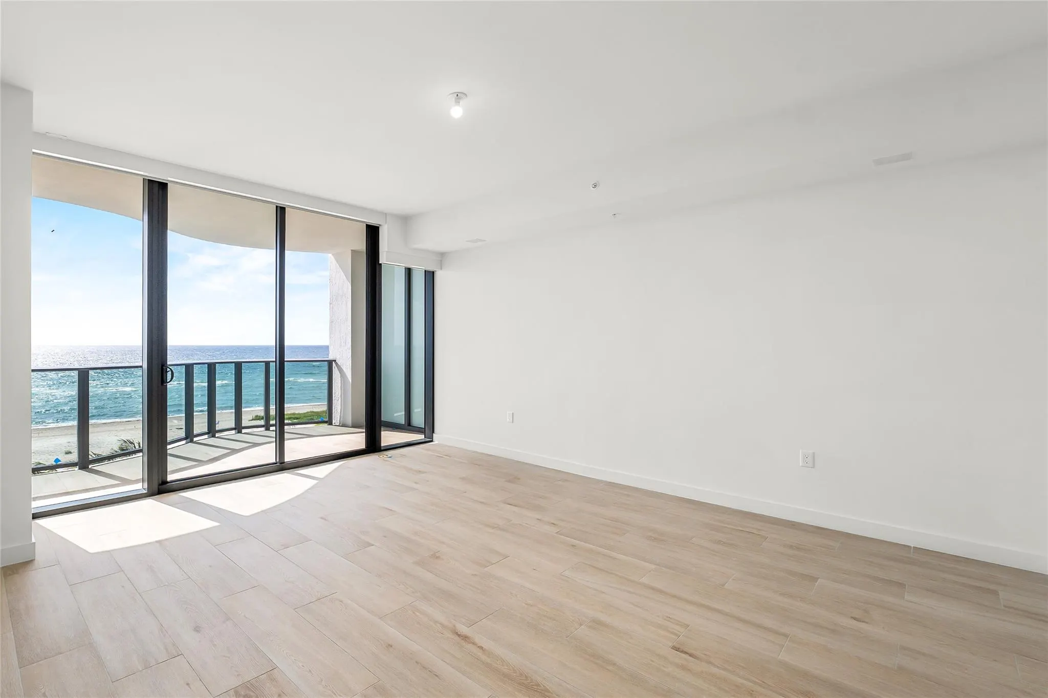 900 N Ocean Blvd., #905