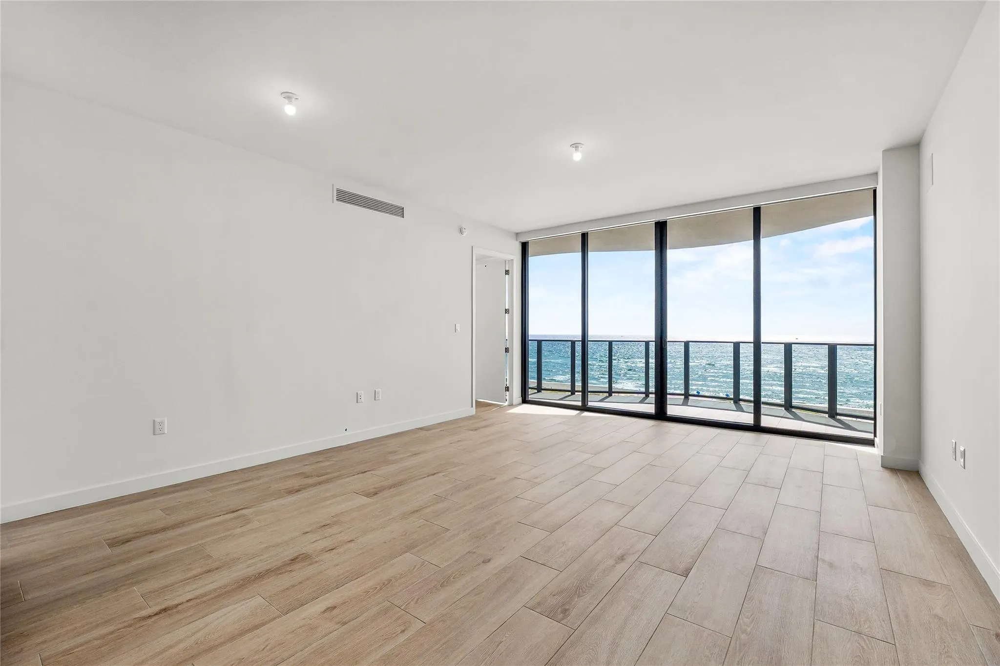 900 N Ocean Blvd., #905