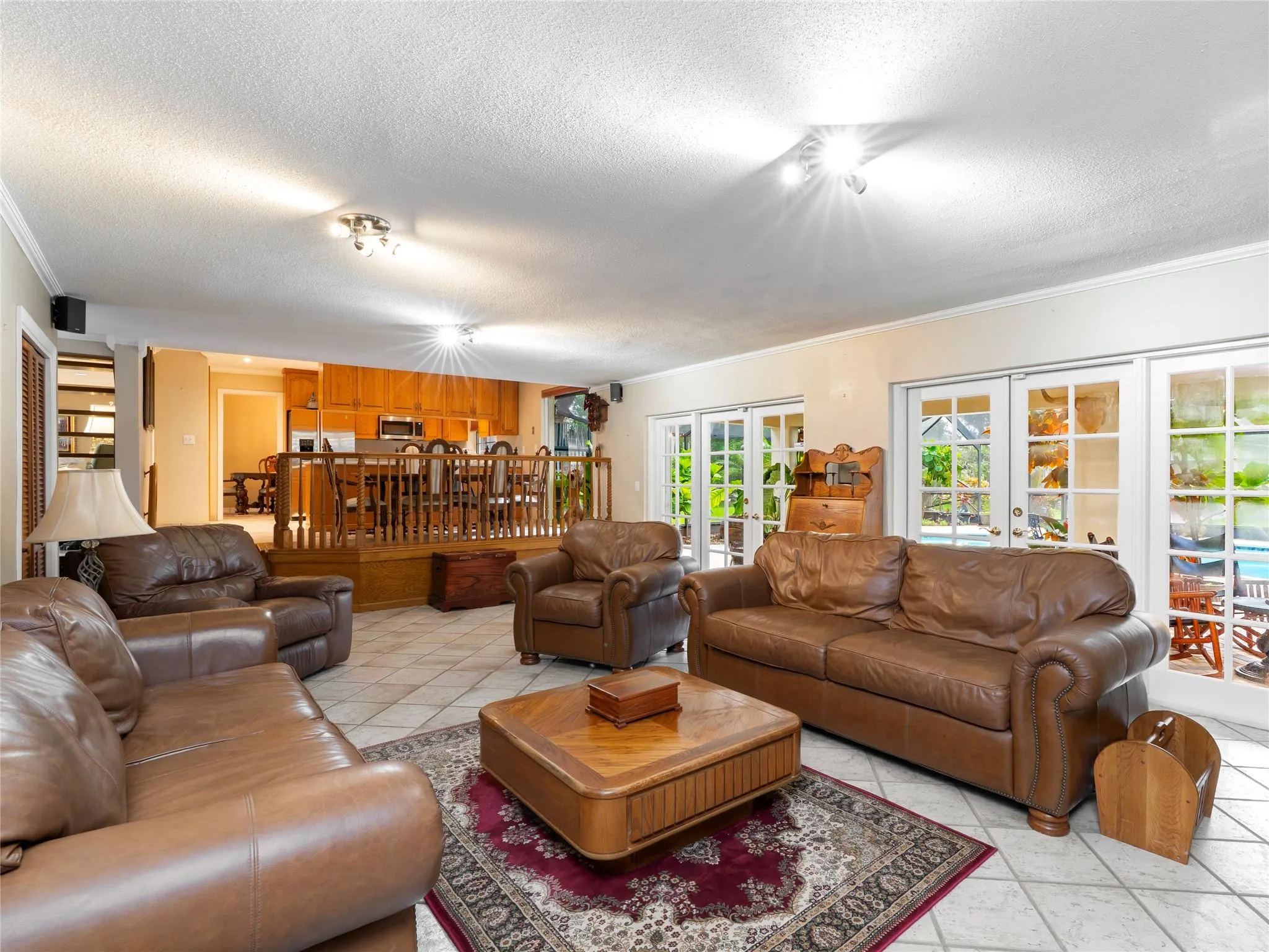 6556 NW 87th Ave