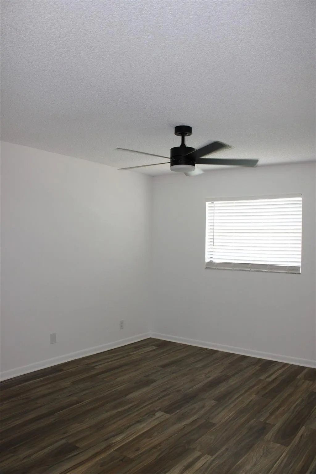 10501 W Broward Blvd, #403