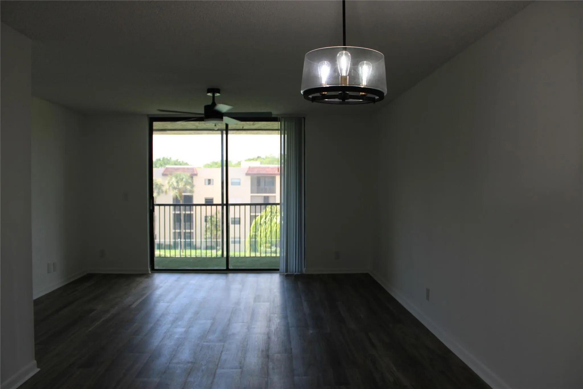 10501 W Broward Blvd, #403