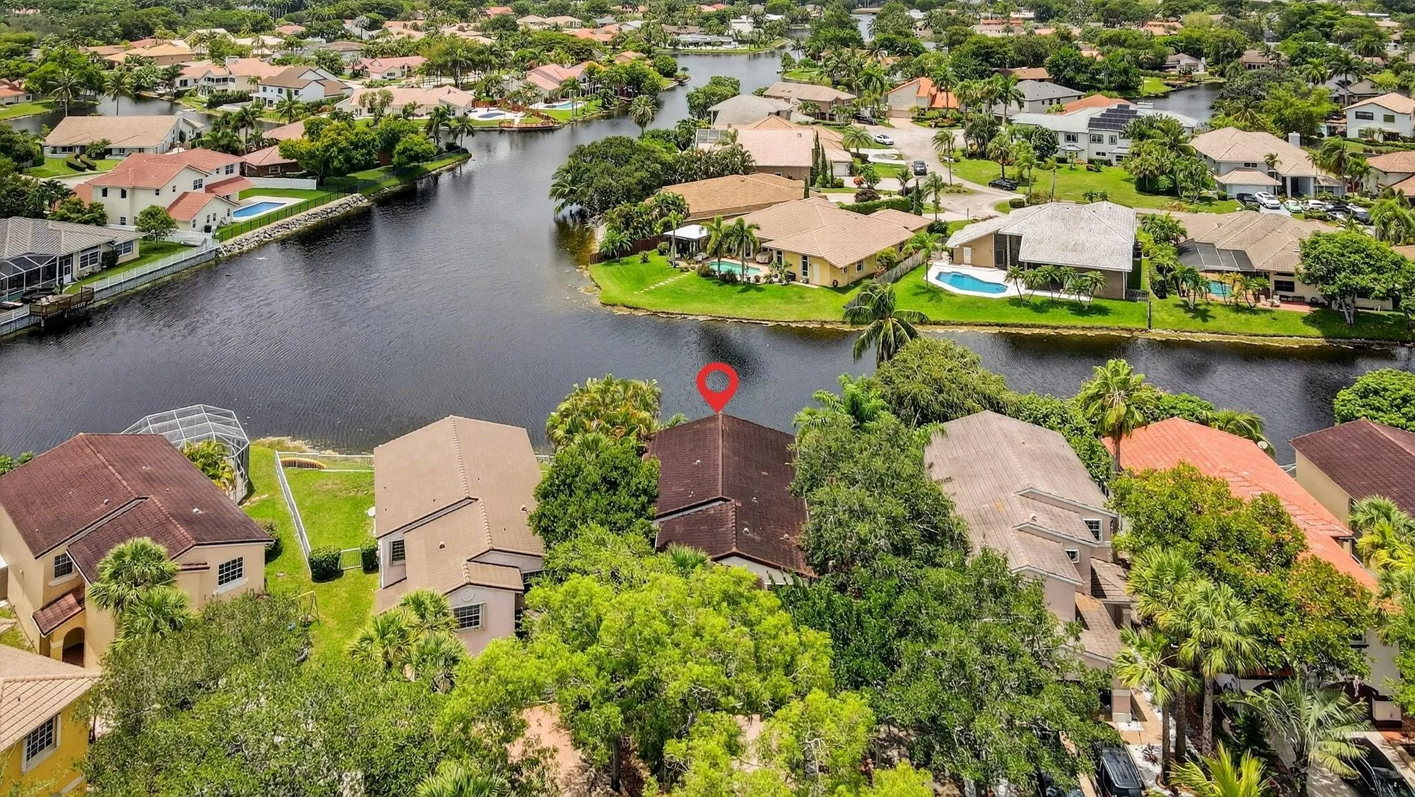 9861 Fairway Cove Ln